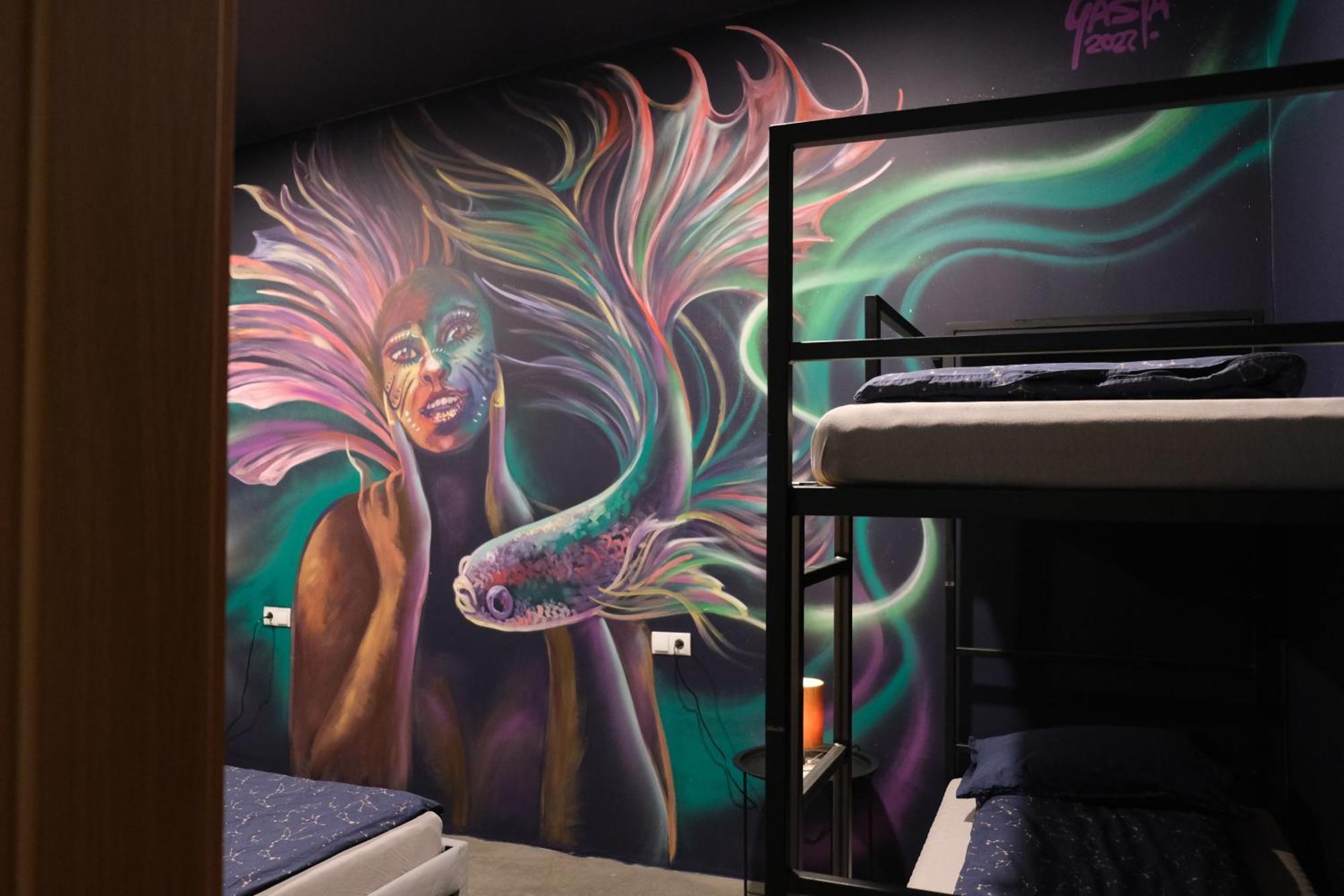 The Freezer Hostel & Culture Center Hellissandur Rum bild