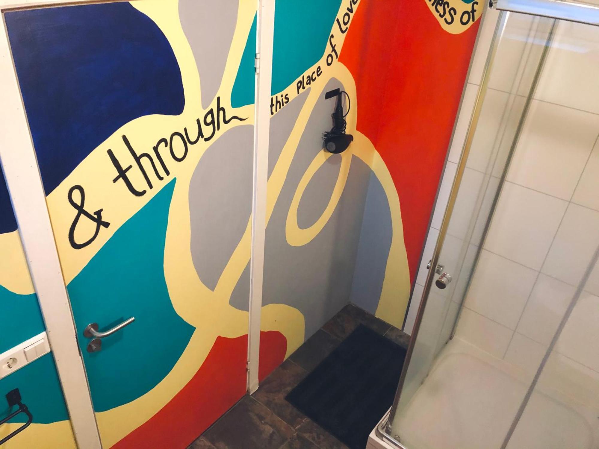 The Freezer Hostel & Culture Center Hellissandur Rum bild